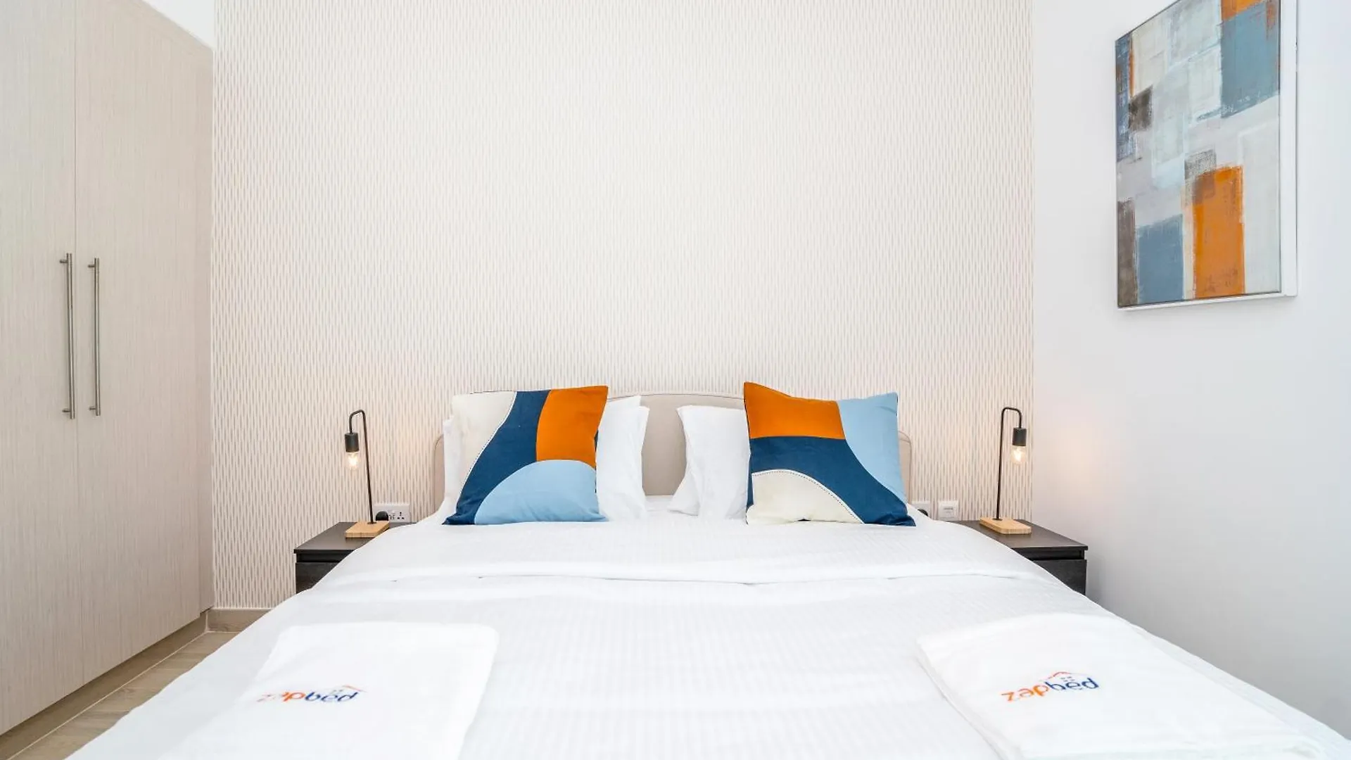 Zapbed House - Luxury Holiday Homes In Yas Island Abu Dhabi