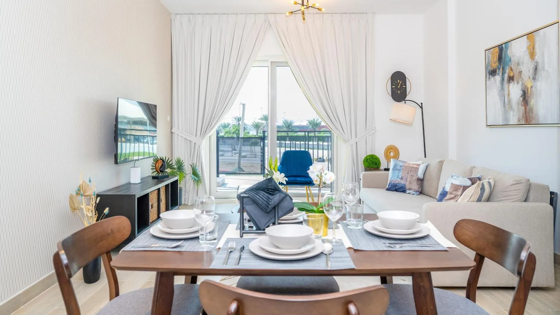 Zapbed House - Luxury Holiday Homes In Yas Island Abu Dhabi United Arab Emirates